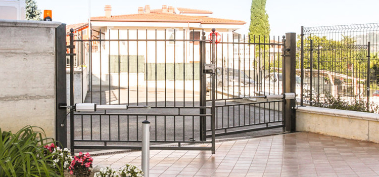 best swing gate repair in Oxnard